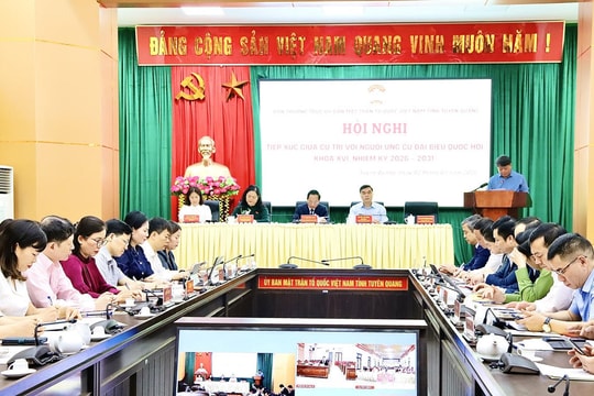 Trưởng Ban Tuyên giáo và Dân vận Trung ương Trịnh Văn Quyết tiếp xúc cử tri tại Tuyên Quang