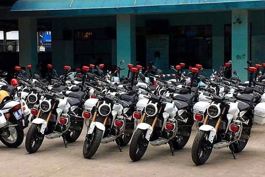 Xe máy chuyên dùng nhập khẩu: “thông thoáng” thủ tục nhưng vẫn siết tiêu chuẩn