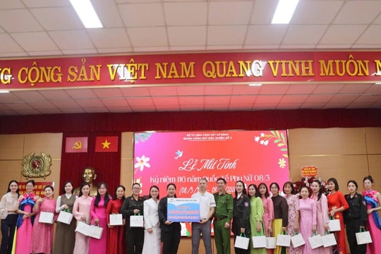 Hoạt động ý nghĩa dành cho nữ chiến sĩ đặc nhiệm nhân Ngày Quốc tế Phụ nữ