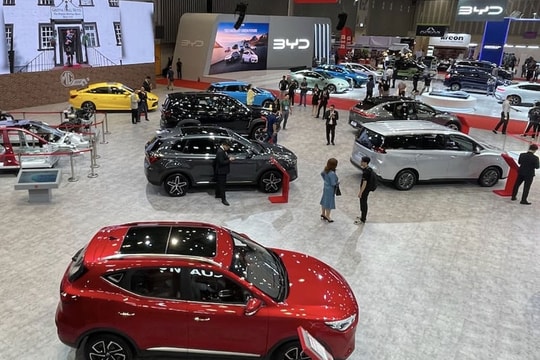 Ô tô Trung Quốc đồng loạt giảm giá