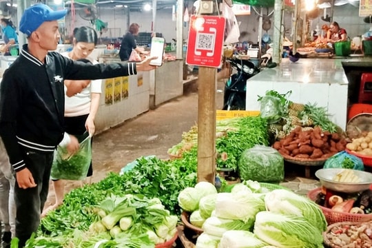 Tiền mặt – “kẽ hở” trong quản lý doanh thu?