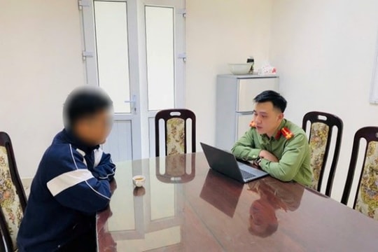 Hà Nội: Tung tin thất thiệt về tăng giá xăng để bán xe điện, một nhân viên bị phạt 7,5 triệu đồng