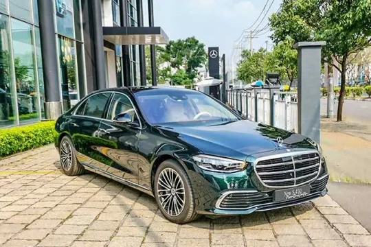 Vì sao xe sang Mercedes S-Class giảm giá gần 1,3 tỷ đồng?