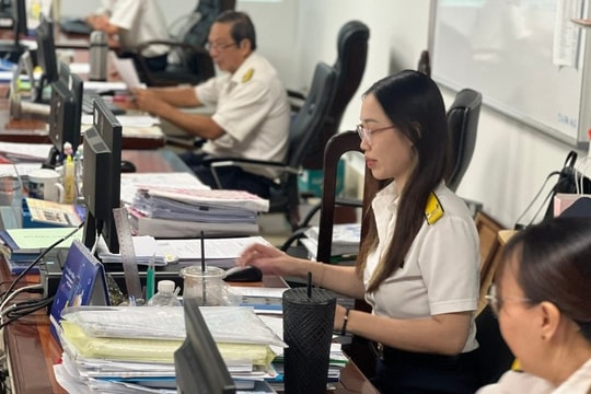 Hộ kinh doanh “mắc kẹt” trong vòng xoáy thủ tục thuế