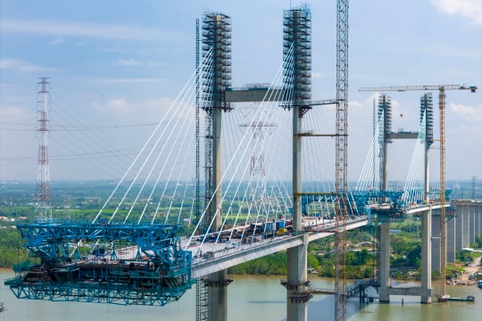 Cận cảnh cầu nối Cần Giờ với tỉnh Đồng Nai sắp hợp long