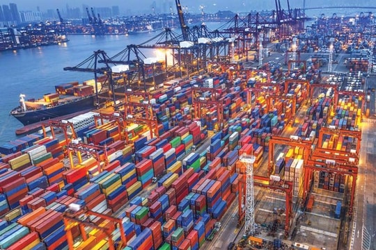 Doanh nghiệp Việt “xoay trục” trước bão Trung Đông