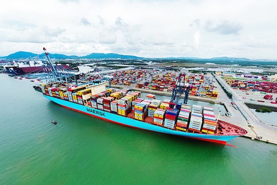 Đề xuất giảm phí hàng không, cảng biển “hạ nhiệt” chi phí vận tải