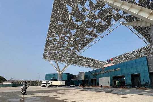 "Cú hích" cho du lịch biên giới Quảng Ninh vươn tầm