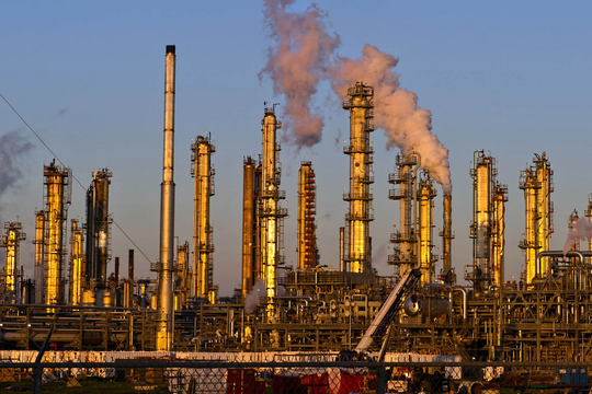 Vì sao các hãng dầu mỏ Mỹ không hưởng lợi từ khủng hoảng Hormuz?