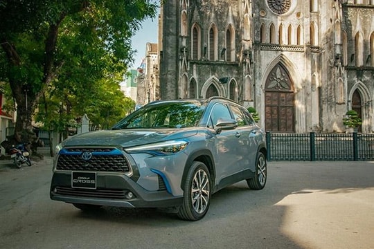 Thị trường xe hybrid và bài toán chiến lược của các hãng