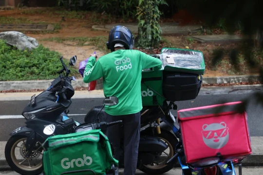 Giá dầu tăng gây áp lực lên hệ sinh thái công nghệ Đông Nam Á