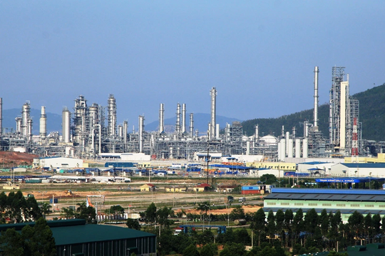 Bộ Công Thương nỗ lực ổn định thị trường xăng dầu trước biến động toàn cầu