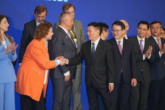 Việt Nam trở thành "điểm tựa" của EU khi kinh tế toàn cầu phân mảnh