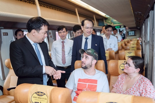 Ga Huế - đánh thức di sản trên những chuyến tàu