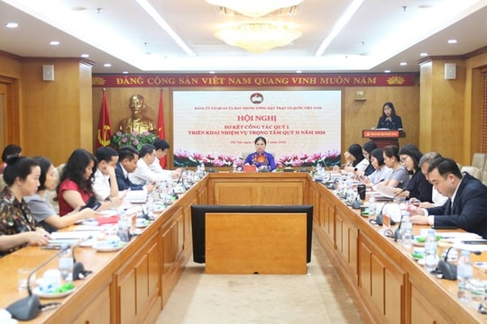 Đảng ủy Cơ quan UBTƯ MTTQ Việt Nam tổ chức Hội nghị sơ kết công tác Quý I năm 2026 và trao tặng Huy hiệu 30 năm tuổi Đảng
