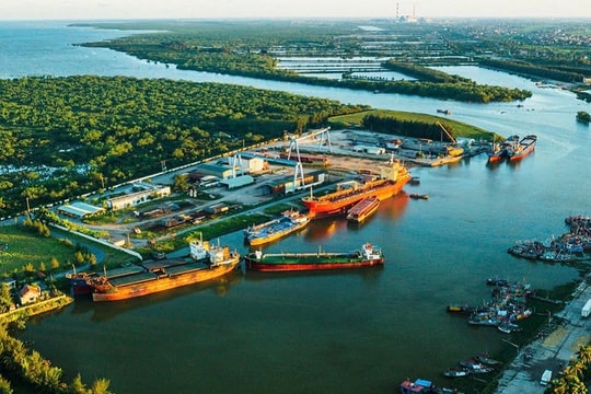 Doanh nghiệp vận tải biển chủ động vượt sóng, vươn khơi