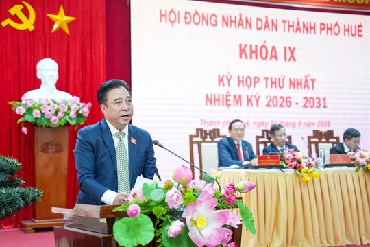 Ông Nguyễn Khắc Toàn tái đắc cử Chủ tịch UBND thành phố Huế