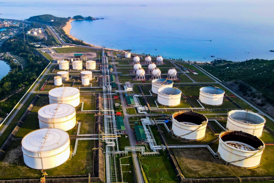 Nhiên liệu sinh học Dung Quất hoạt động 100% công suất đảm bảo phối trộn xăng E10