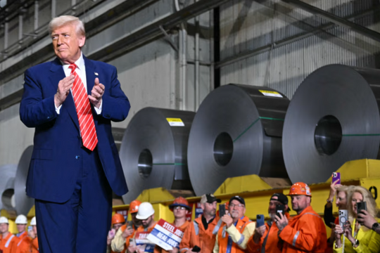 Thấy gì từ điều chỉnh mới về thuế thép, nhôm của ông Trump?