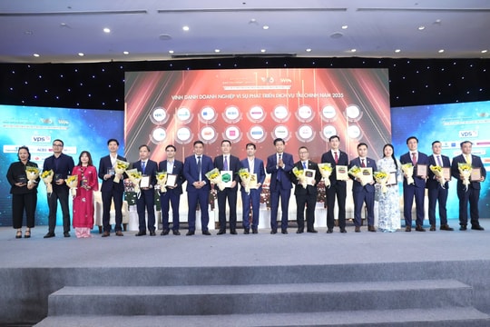 Đổi mới và sáng tạo, Agribank được vinh danh 3 giải thưởng Dịch vụ tài chính tiêu biểu năm 2025