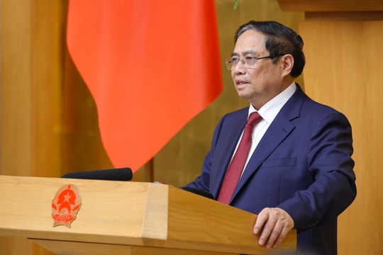 Thủ tướng: Biến khó khăn thành cơ hội tái cơ cấu nền kinh tế