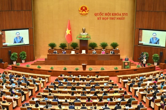 TRỰC TIẾP: Thủ tướng Chính phủ tuyên thệ nhậm chức