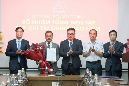 Nhà báo Nguyễn Phong Cầm làm Tổng Biên tập Tạp chí Tài chính Bảo hiểm