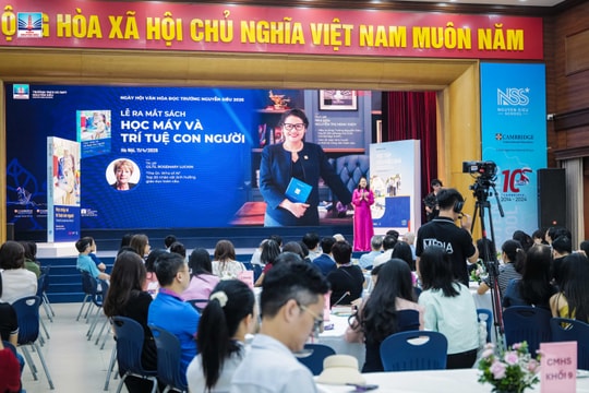 Giáo dục thời AI: Học gì khi máy móc ngày càng thông minh hơn?