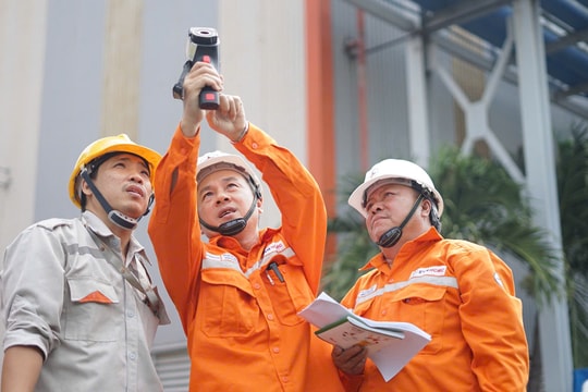 EVNHCMC đảm bảo cấp điện ổn định dịp lễ Giỗ Tổ Hùng Vương, 30/4 và1/5