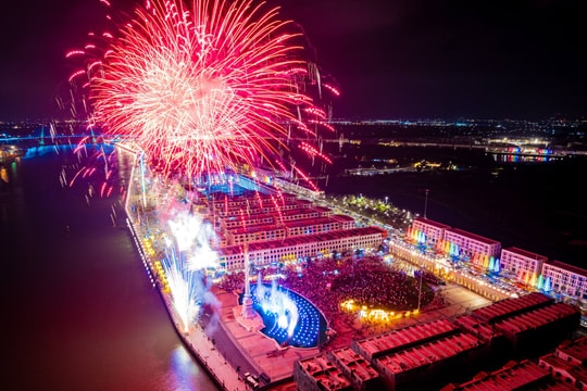 Vinhomes Royal Island: Phố đảo càng đông, nhà phố càng “bật giá”