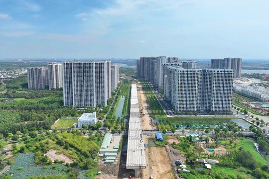 Áp lực tái cấu trúc bất động sản