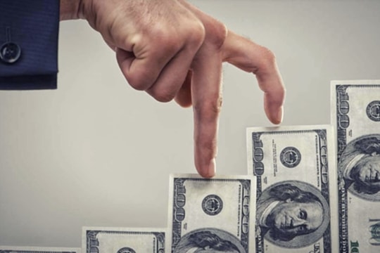 Dòng tiền dịch chuyển vào nhóm cổ phiếu vốn hóa trung bình