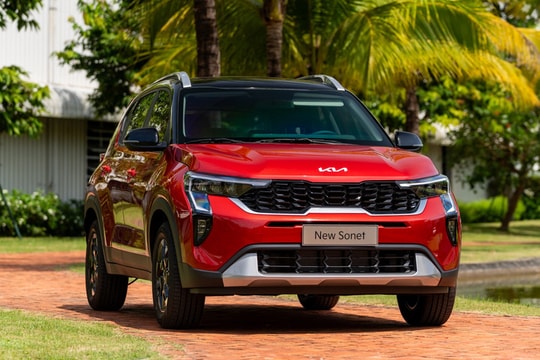 Thời hoàng kim của ô tô xăng giá rẻ đã qua?