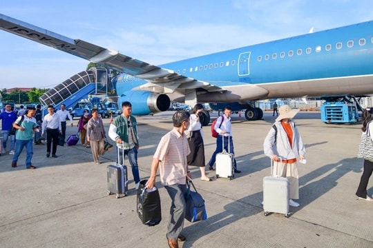 Điểm tin du lịch ngày 21.4: Cháy vé máy bay dịp lễ 30.4; Sa Pa ghi dấu trên báo chí quốc tế