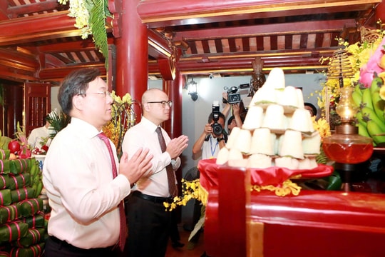 Phú Thọ: Lễ giỗ Quốc Tổ Lạc Long Quân, tưởng niệm Tổ Mẫu Âu Cơ