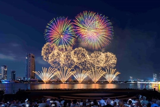 10 đội pháo hoa hội tụ DIFF 2026: Cuộc đua nghệ thuật trên bầu trời Đà Nẵng