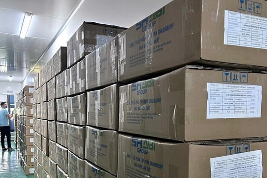 Triệt phá doanh nghiệp "núp bóng" pháp nhân để sản xuất dung dịch vệ sinh giả