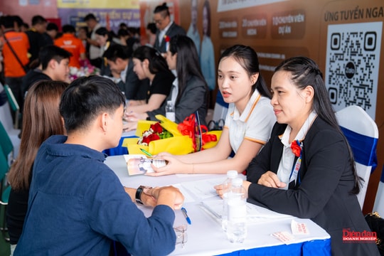 HUTECH JOB FAIR 2026: Hỗ trợ sinh viên tiếp cận trực tiếp với quy trình tuyển dụng thực tế