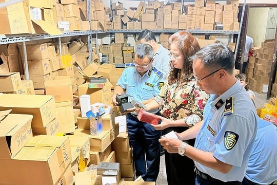 Không có “vùng trống” trong cuộc chiến chống buôn lậu, hàng giả
