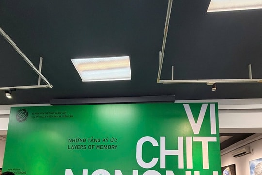 “Những tầng ký ức”