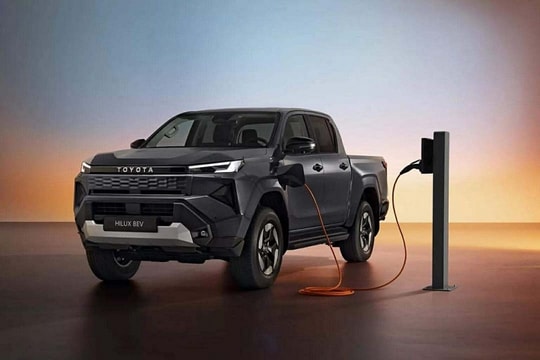 Điện hóa phân khúc bán tải: cuộc chơi mới của các hãng xe