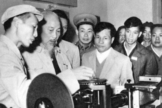 Xây dựng bản sắc doanh nghiệp từ những giá trị trường tồn