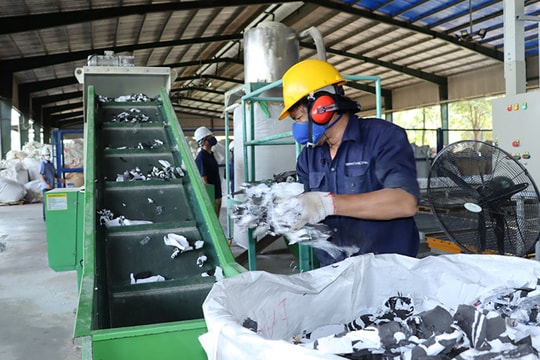 Cởi trói thủ tục thuế để ngành tái chế bứt phá