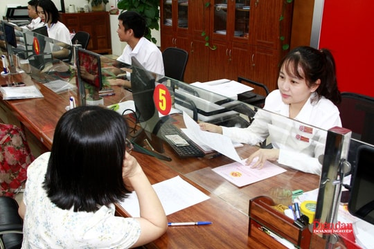 Gỡ vướng thủ tục hành chính cho người dân, doanh nghiệp