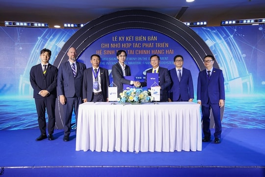 Tài chính xanh lam và hệ sinh thái tài chính hàng hải quốc tế trong VIFC-HCMC