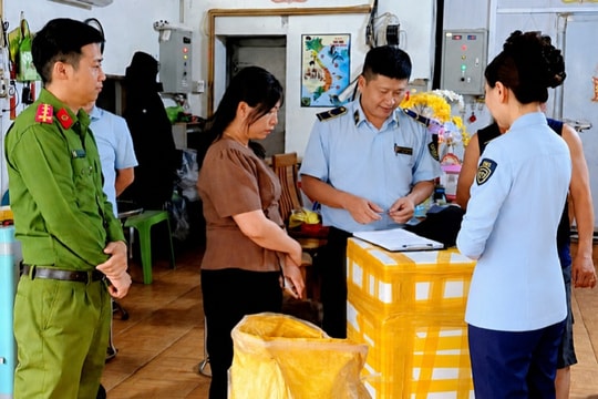 Siết chặt quản lý thị trường, quyết xóa nạn "chặt chém" mùa du lịch hè 2026