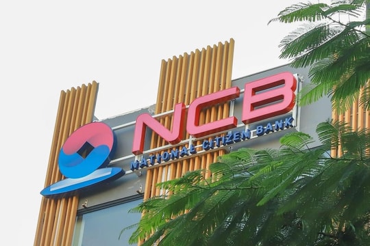 Nhộn nhịp mùa chia cổ tức, tăng vốn