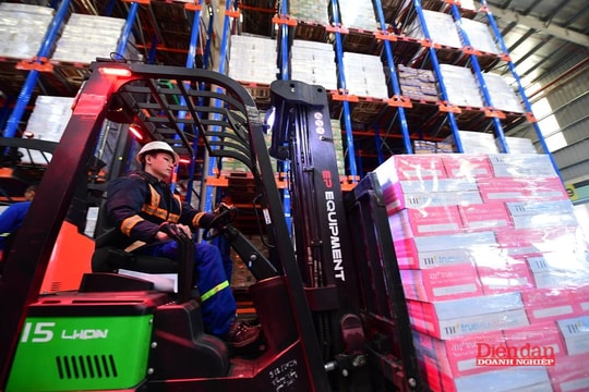 VCCI đề nghị rà soát việc xếp sữa, bia vào nhóm hàng hóa rủi ro cao