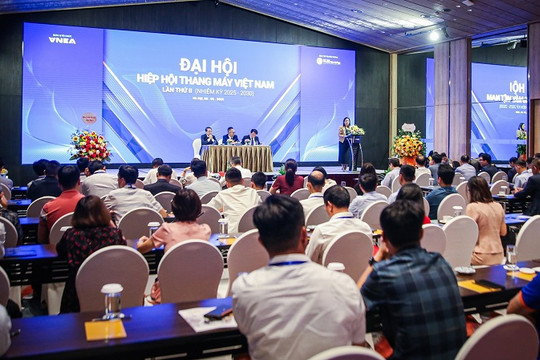 VNEA kết nạp hội viên mới: DAT Group, Thang máy Đại Vĩnh Hưng, Thang máy và Thiết bị Thủ đô