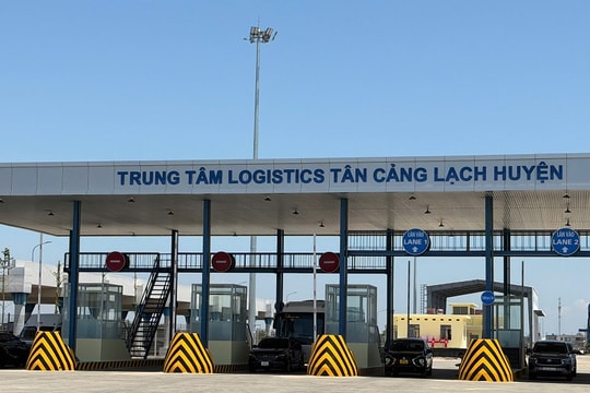 Chuẩn xanh và số hóa tại Trung tâm Logistics Tân Cảng Lạch Huyện
